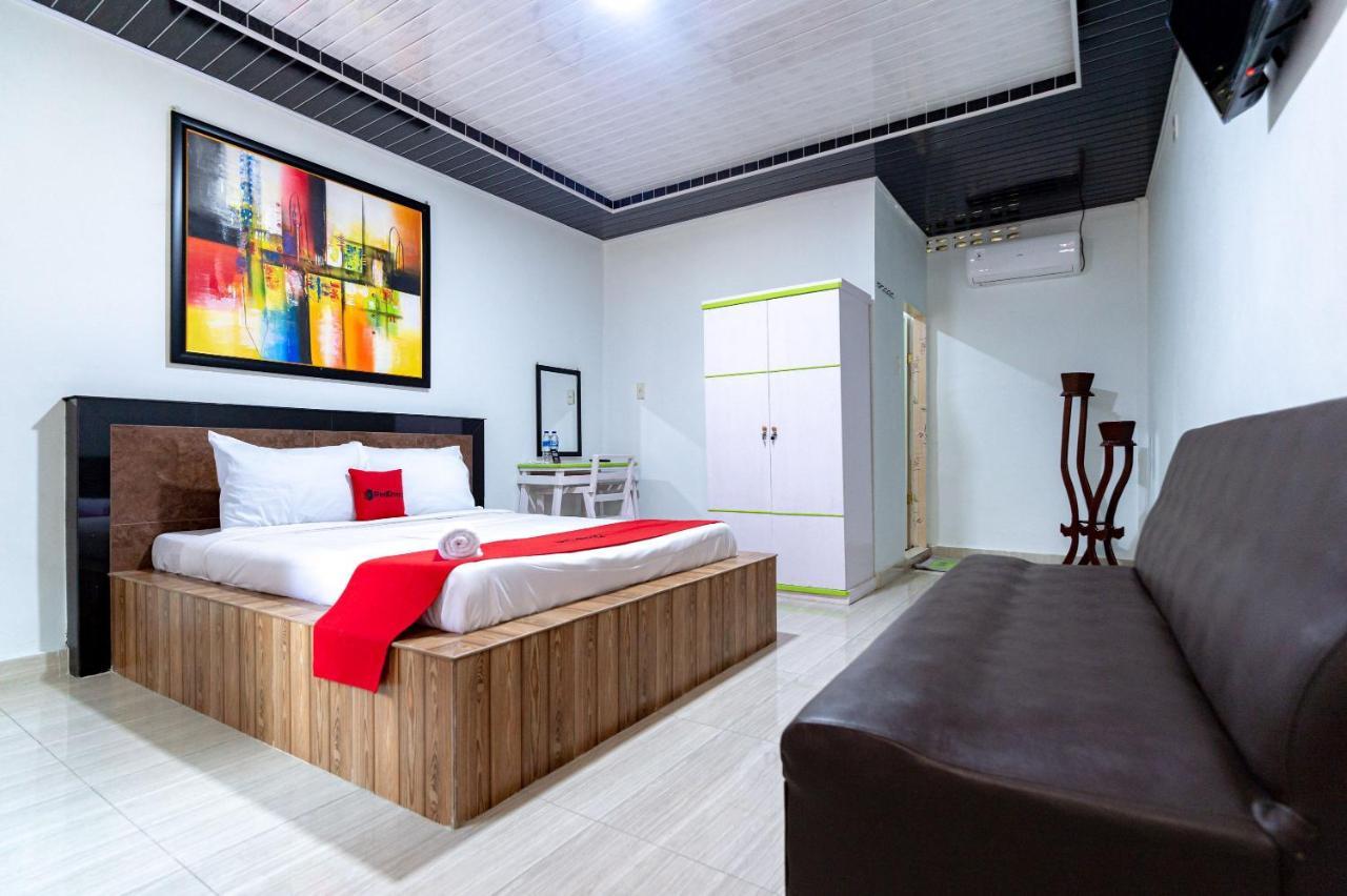 Reddoorz Near Universitas Simalungun Pematang Siantar Buitenkant foto