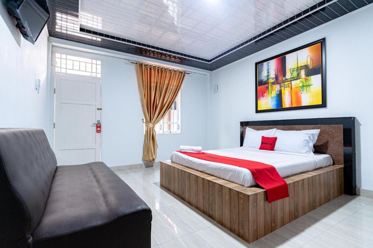 Reddoorz Near Universitas Simalungun Pematang Siantar Buitenkant foto